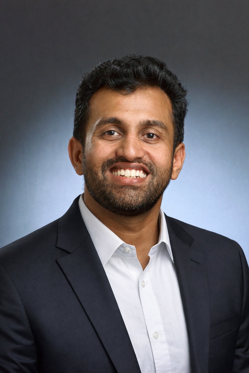 Dainu Devis, engineer and strategist, founder of Sharktech Global